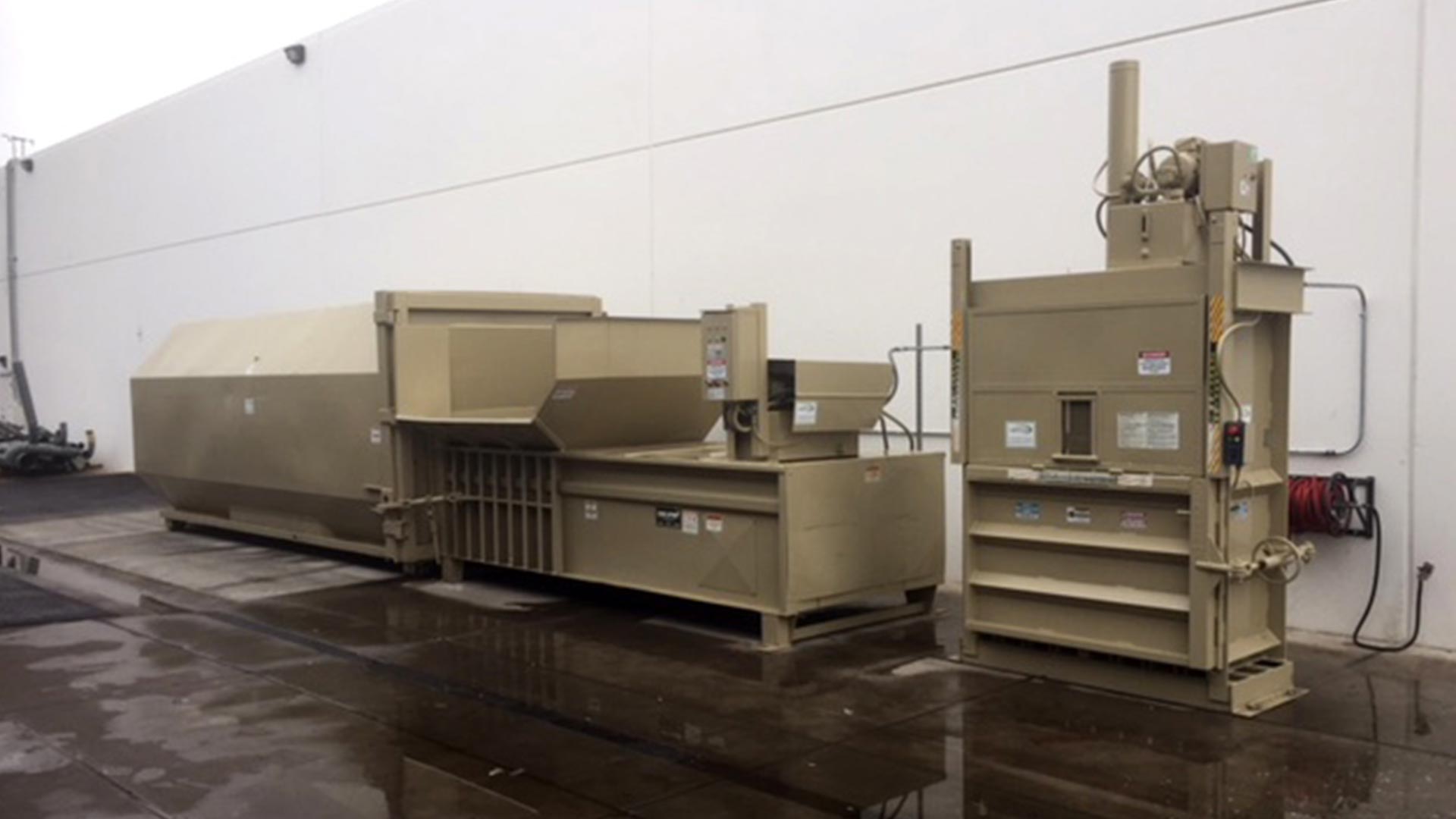 Horizontal vs. Vertical Balers: What’s the Difference?