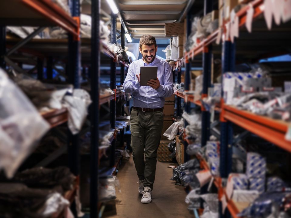 Smart Ways Your Retail Business Can Save Money in